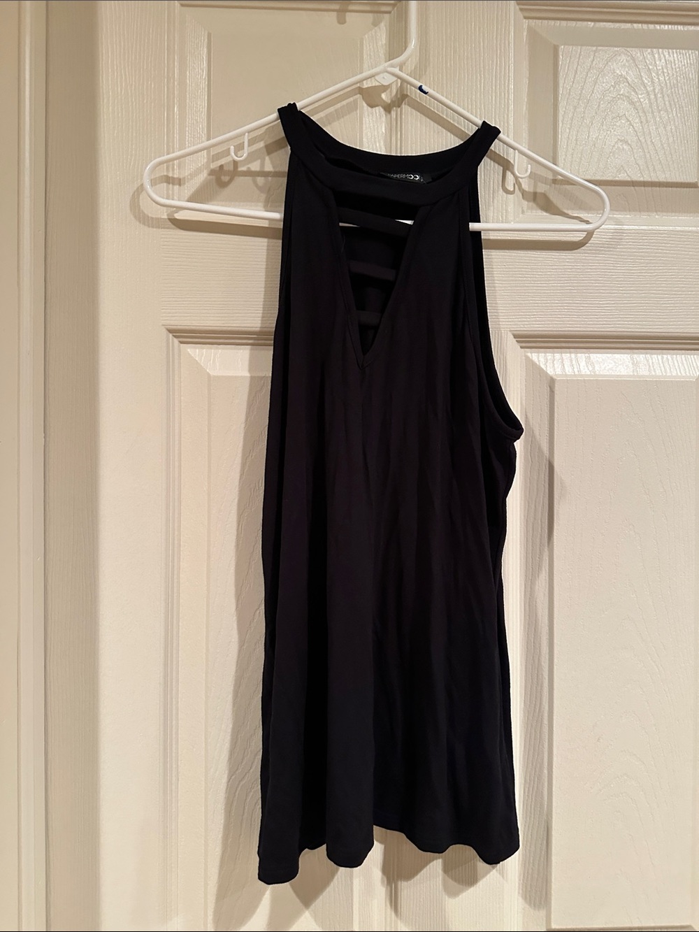 Papermoon Black Strappy Ladder-Back Halter Tank